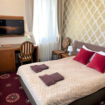 Hotel President Kock Luaran gambar